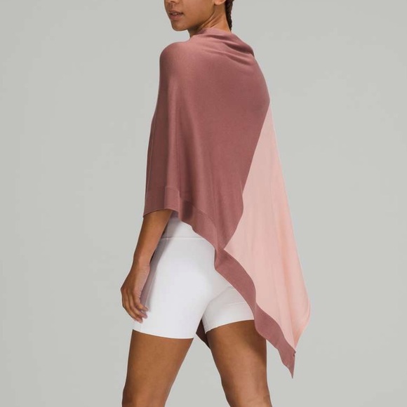 NWOT lululemon poncho/ wrap - Picture 2 of 6